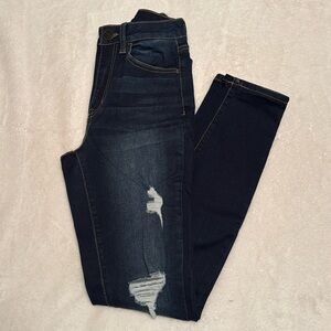 💜 SO High Rise Distressed Jeggings
